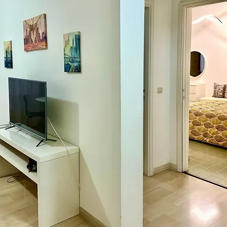 N274 - Numana, Bilocale Con Balcone In Pieno Centro Numana