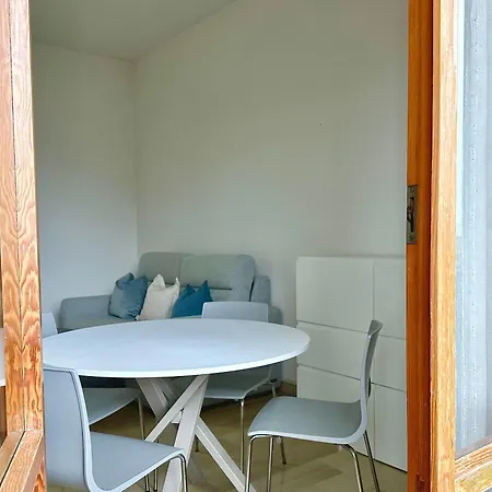 N274 - Numana, Bilocale Con Balcone In Pieno Centro