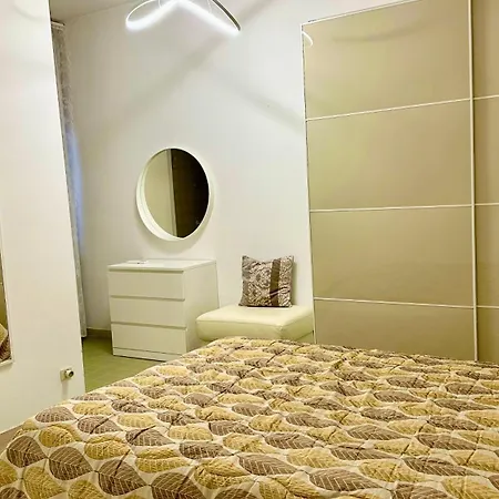 N274 - Numana, Bilocale Con Balcone In Pieno Centro Apartamento Numana